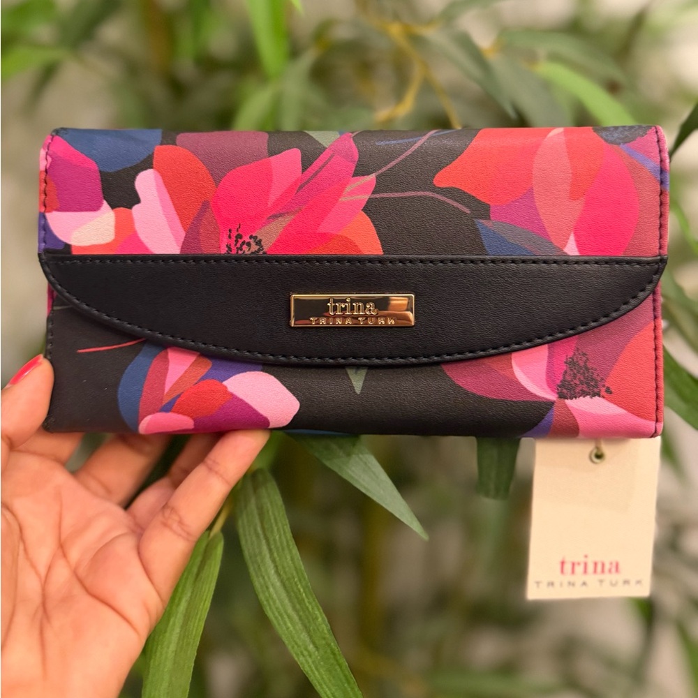 Trina Turk Floral Wallet NWT